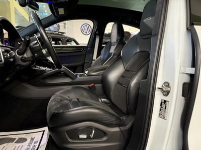 2021 Porsche Cayenne - Photo 12