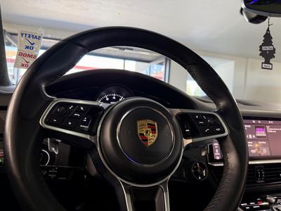 2021 Porsche Cayenne - Photo 25