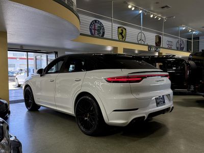 2021 Porsche Cayenne - Photo 2