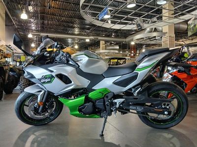 2024 Kawasaki Ninja 7 Hybrid ABS - Photo 12