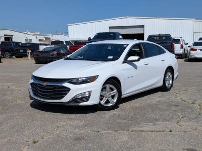 2023 Chevrolet Malibu - Photo 1
