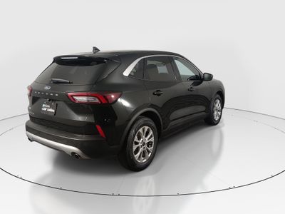 2024 Ford Escape — photo 7 view