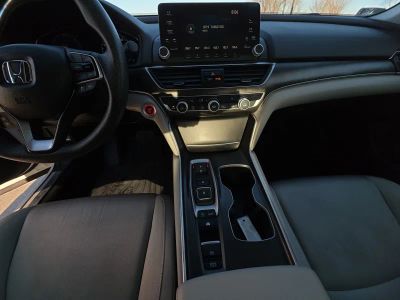 2019 Honda Accord Hybrid - Photo 13