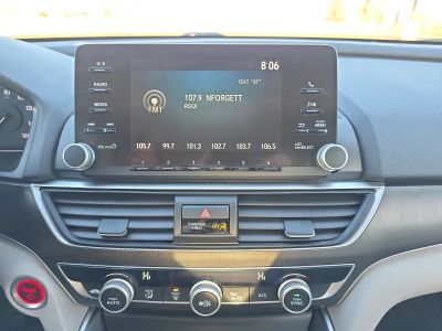 2019 Honda Accord Hybrid - Photo 11