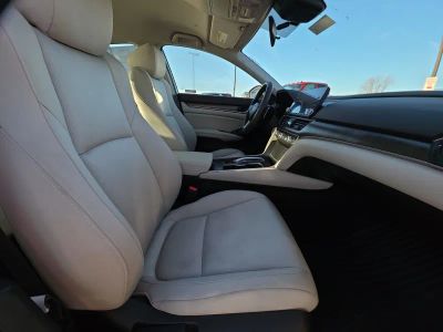 2019 Honda Accord Hybrid - Photo 15