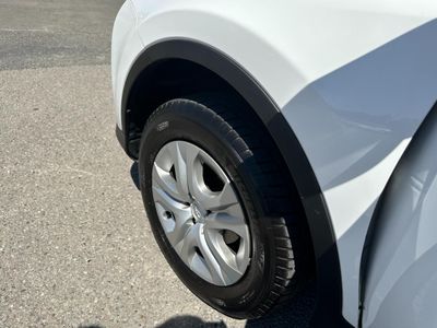 2015 Toyota RAV4 — photo 21 view