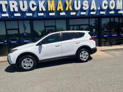2015 Toyota RAV4 — detail view