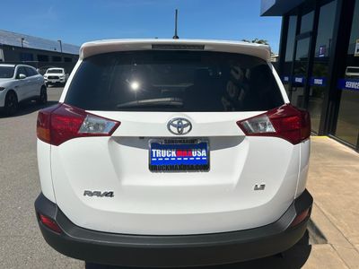 2015 Toyota RAV4 — photo 7 view