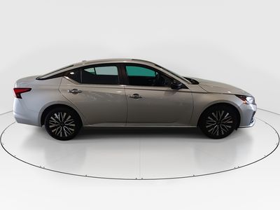 2024 Nissan Altima - Photo 8