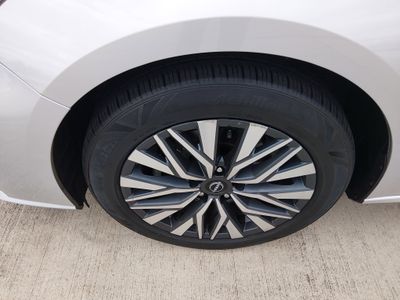 2024 Nissan Altima - Photo 10
