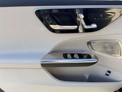 2026 Mercedes-Benz C-Class — photo 17 view