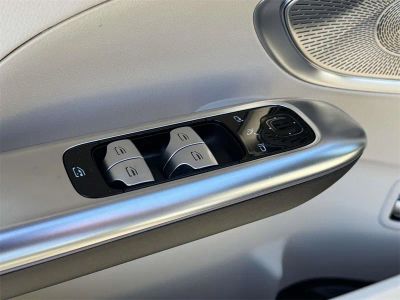 2026 Mercedes-Benz C-Class — photo 18 view