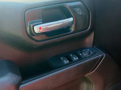 2024 Chevrolet Silverado 1500 — photo 21 view