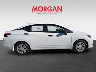 2025 Nissan Versa — photo 9 view