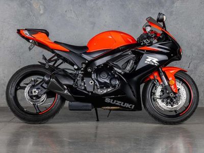 2022 Suzuki GSX-R600 - Photo 3
