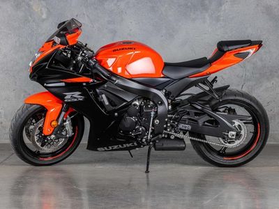 2022 Suzuki GSX-R600 - Photo 2