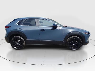 2025 Mazda CX-30 — photo 8 view