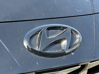 2023 Hyundai Elantra — photo 10 view