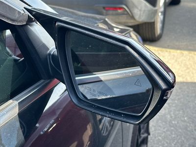 2023 Hyundai Elantra — photo 13 view