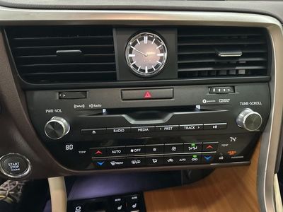 2017 Lexus RX - Photo 16