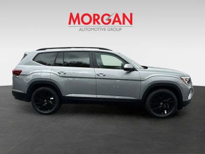 2026 Volkswagen Atlas — photo 8 view