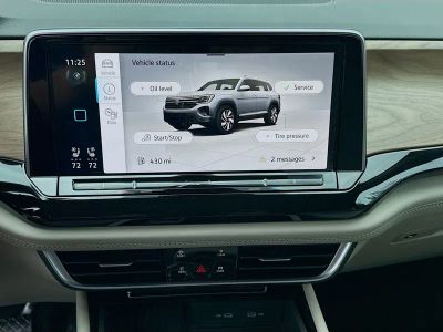 2026 Volkswagen Atlas — photo 12 view