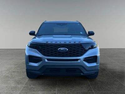 2023 Ford Explorer — side profile view