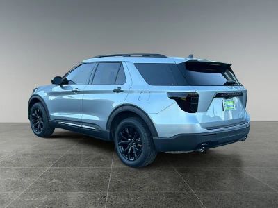 2023 Ford Explorer — detail view