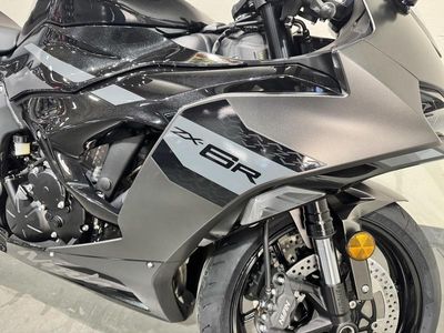 2026 Kawasaki Ninja ZX-6R - Photo 13