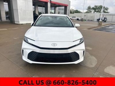2025 Toyota Camry - Photo 21