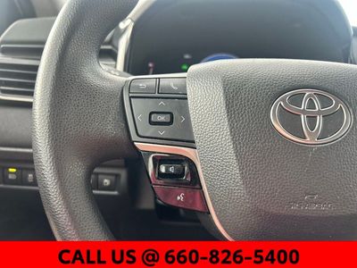 2025 Toyota Camry - Photo 14