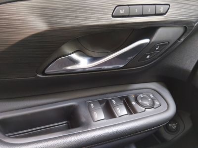 2024 GMC Terrain — photo 18 view