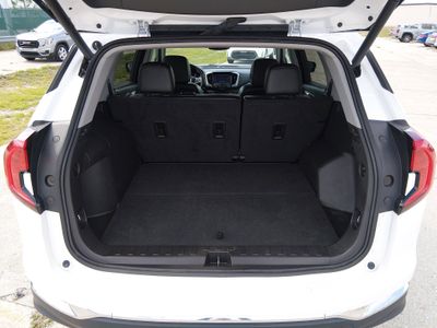 2024 GMC Terrain — photo 11 view