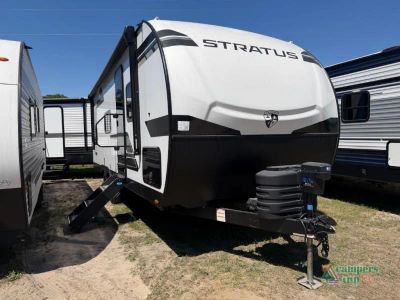 2025 Venture RV Stratus — front three-quarter view