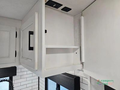 2025 Venture RV Stratus — photo 17 view