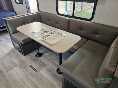 2025 Venture RV Stratus — photo 33 view