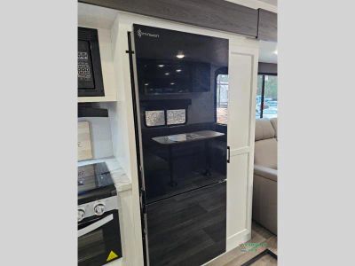 2025 Venture RV Stratus — photo 25 view