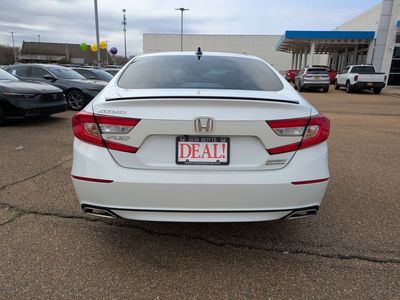 2022 Honda Accord - Photo 4