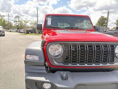 2026 Jeep Wrangler — photo 8 view