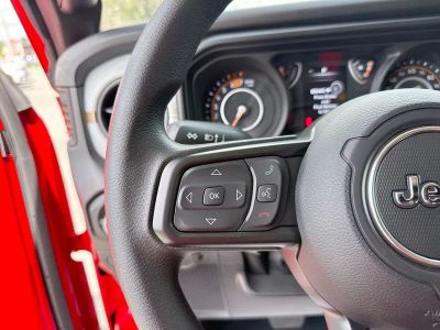 2026 Jeep Wrangler — photo 14 view