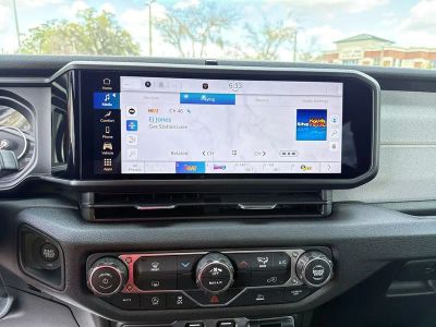 2026 Jeep Wrangler — photo 21 view
