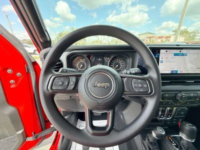 2026 Jeep Wrangler — photo 13 view