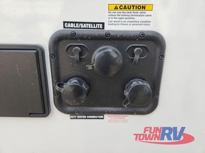 2025 Forest River RV Rockwood Ultra Lite - Photo 15