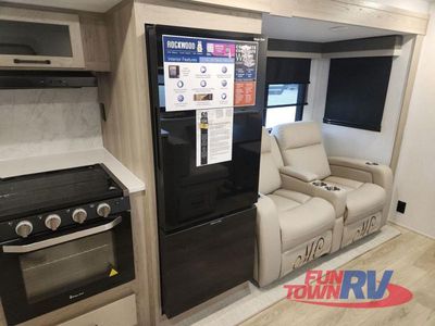 2025 Forest River RV Rockwood Ultra Lite - Photo 31