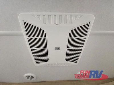 2025 Forest River RV Rockwood Ultra Lite - Photo 46