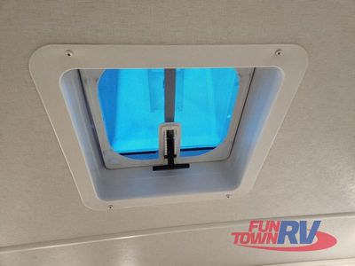 2025 Forest River RV Rockwood Ultra Lite - Photo 40