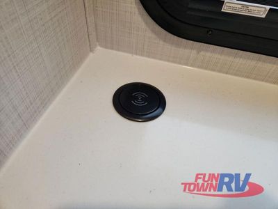 2025 Forest River RV Rockwood Ultra Lite - Photo 44