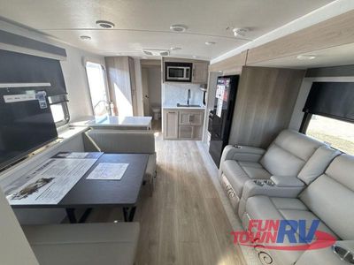 2025 Forest River RV Rockwood Ultra Lite - Photo 4