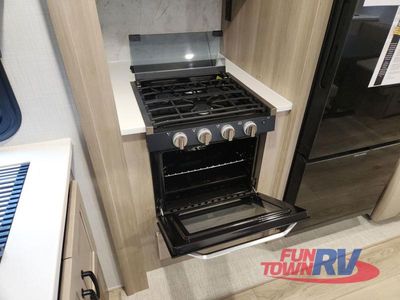 2025 Forest River RV Rockwood Ultra Lite - Photo 29