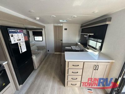 2025 Forest River RV Rockwood Ultra Lite - Photo 7